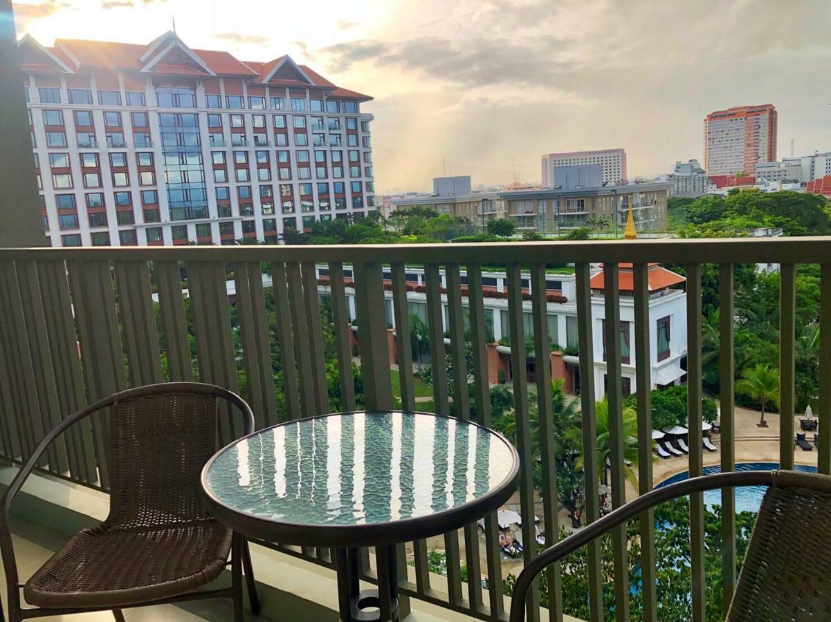 The Astra Suites Chiang Mai Dış mekan fotoğraf